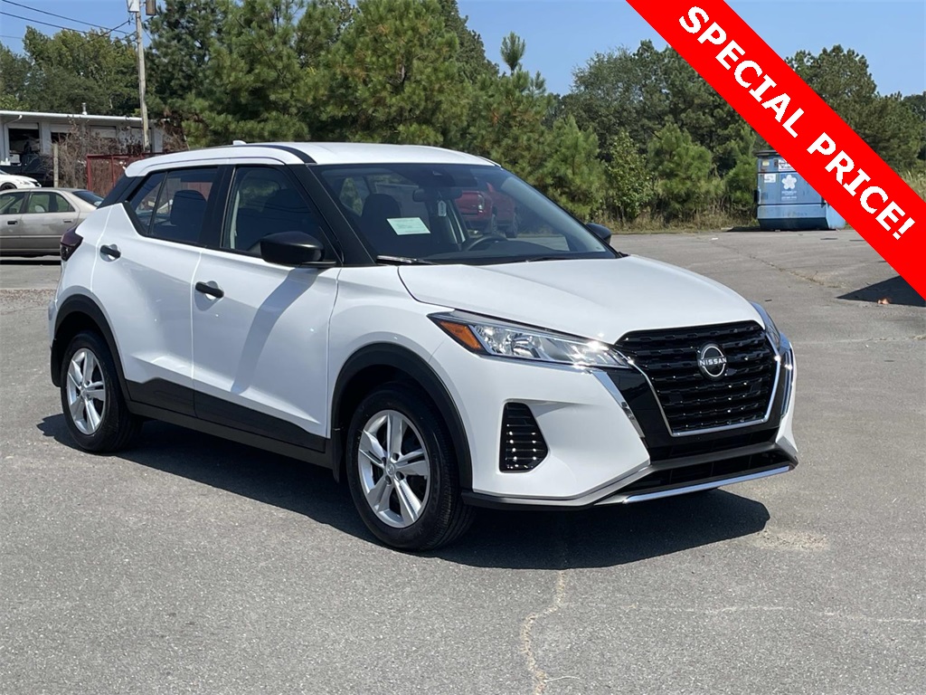 2025 Nissan Kicks Play