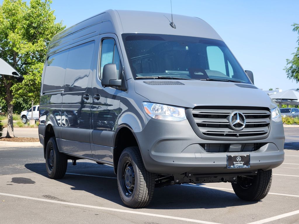 2025 Mercedes-Benz Sprinter Crew Van