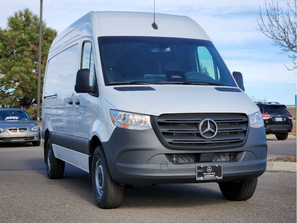 2025 Mercedes-Benz Sprinter Cargo Van Standard Roof 4-Cyl Diesel HO
