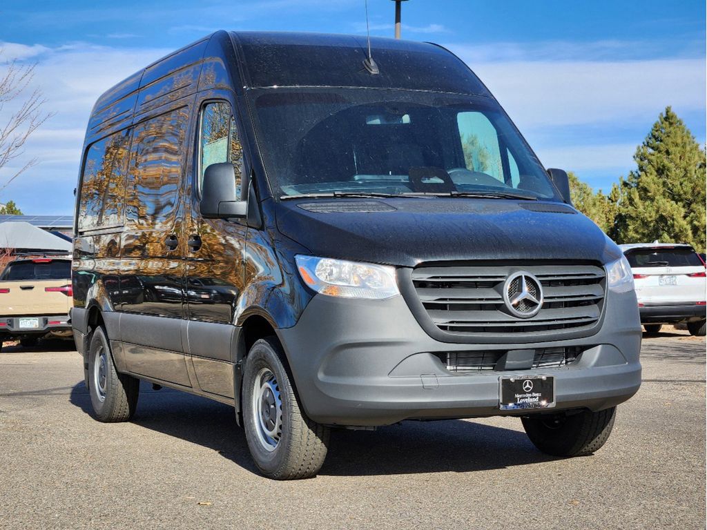 2025 Mercedes-Benz Sprinter Cargo Van Standard Roof 4-Cyl Diesel HO
