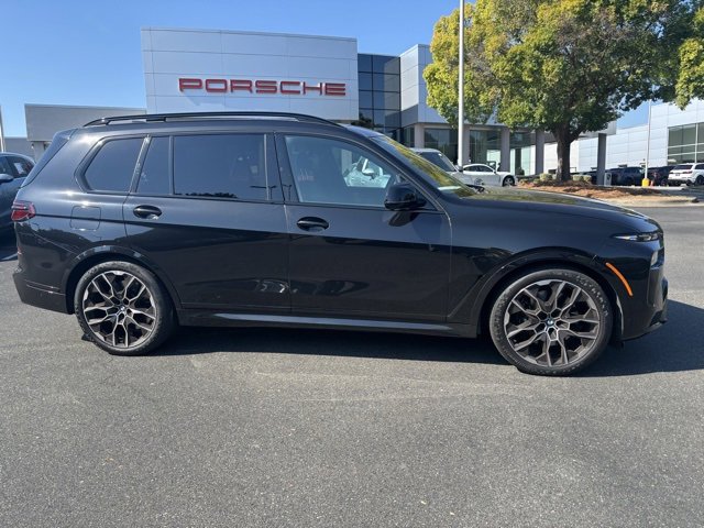 2023 BMW X7