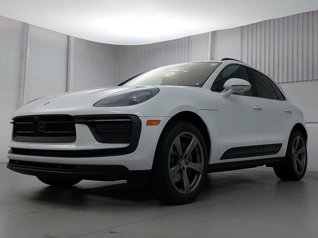 2025 Porsche Macan
