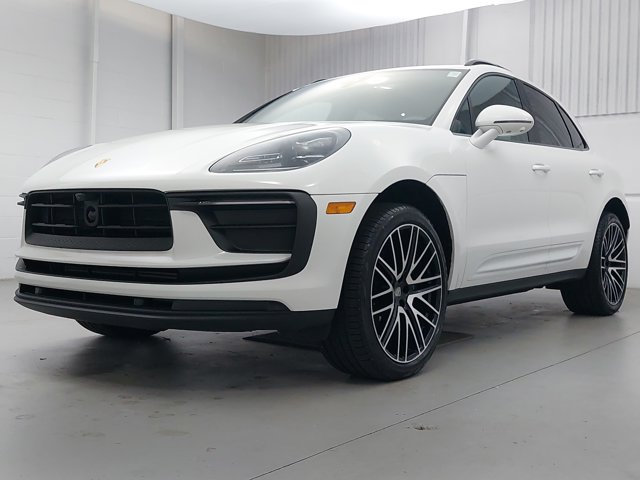 2025 Porsche Macan