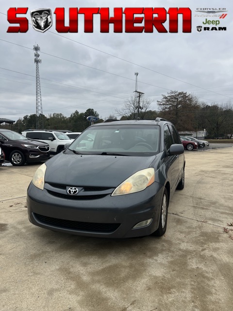 2010 Toyota Sienna XLE