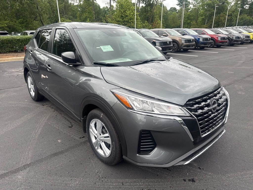 2025 Nissan Kicks Play