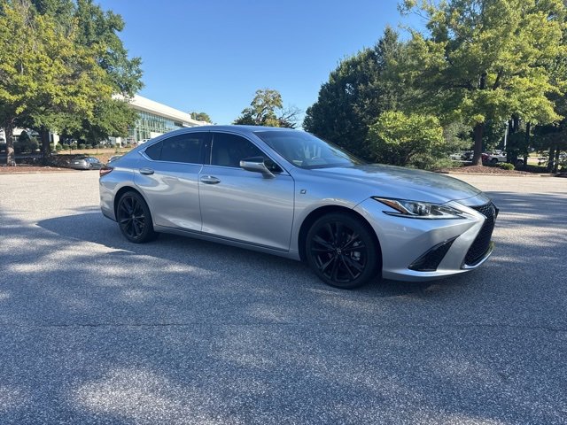 2023 Lexus ES