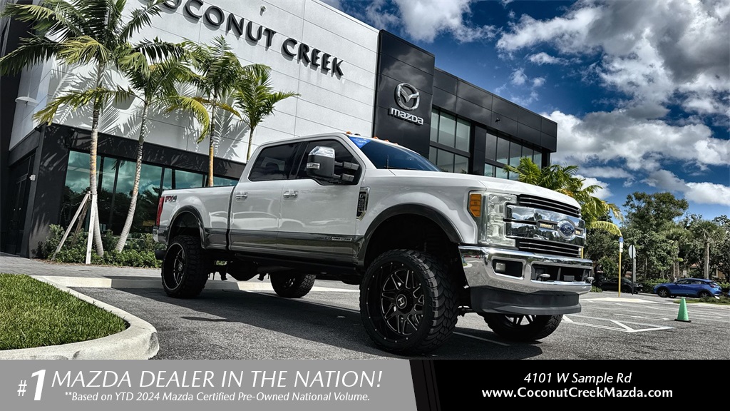 2017 Ford Super Duty F-350 SRW Lariat