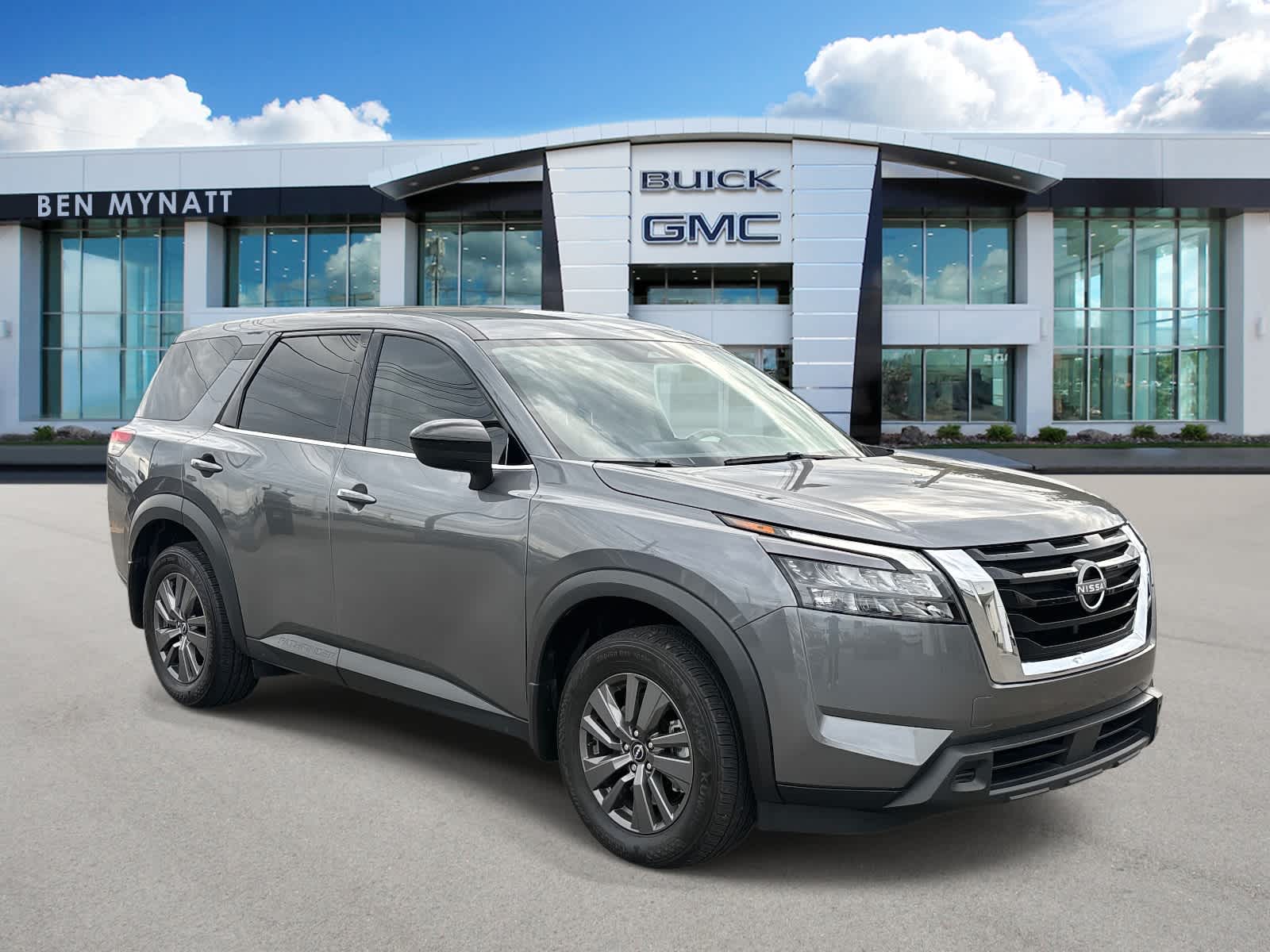 2024 Nissan Pathfinder S 2WD