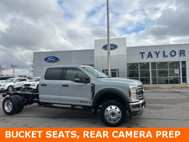 2026 Ford Super Duty F-450 DRW XLT