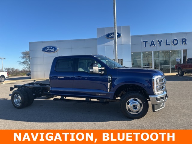 2026 Ford Super Duty F-350 DRW Lariat