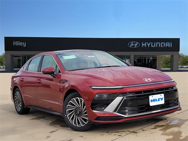 2025 Hyundai Sonata Hybrid