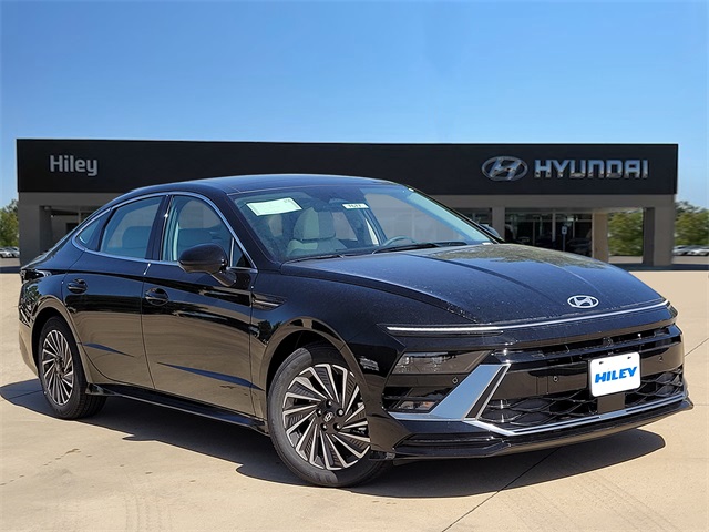 2025 Hyundai Sonata Hybrid
