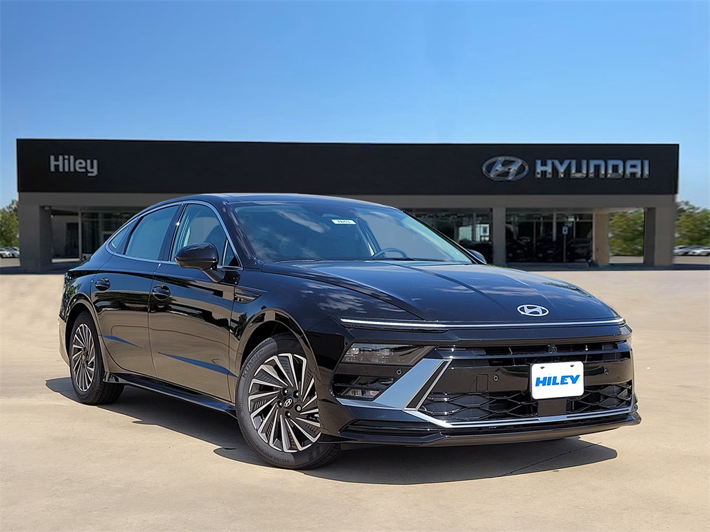 2025 Hyundai Sonata Hybrid