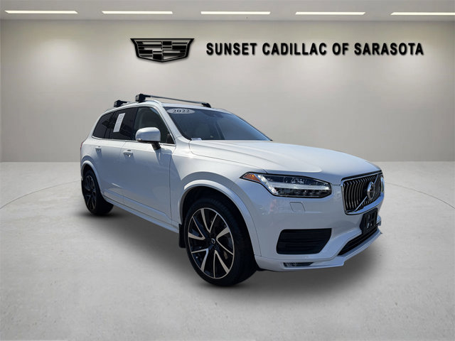 2022 Volvo XC90 Momentum