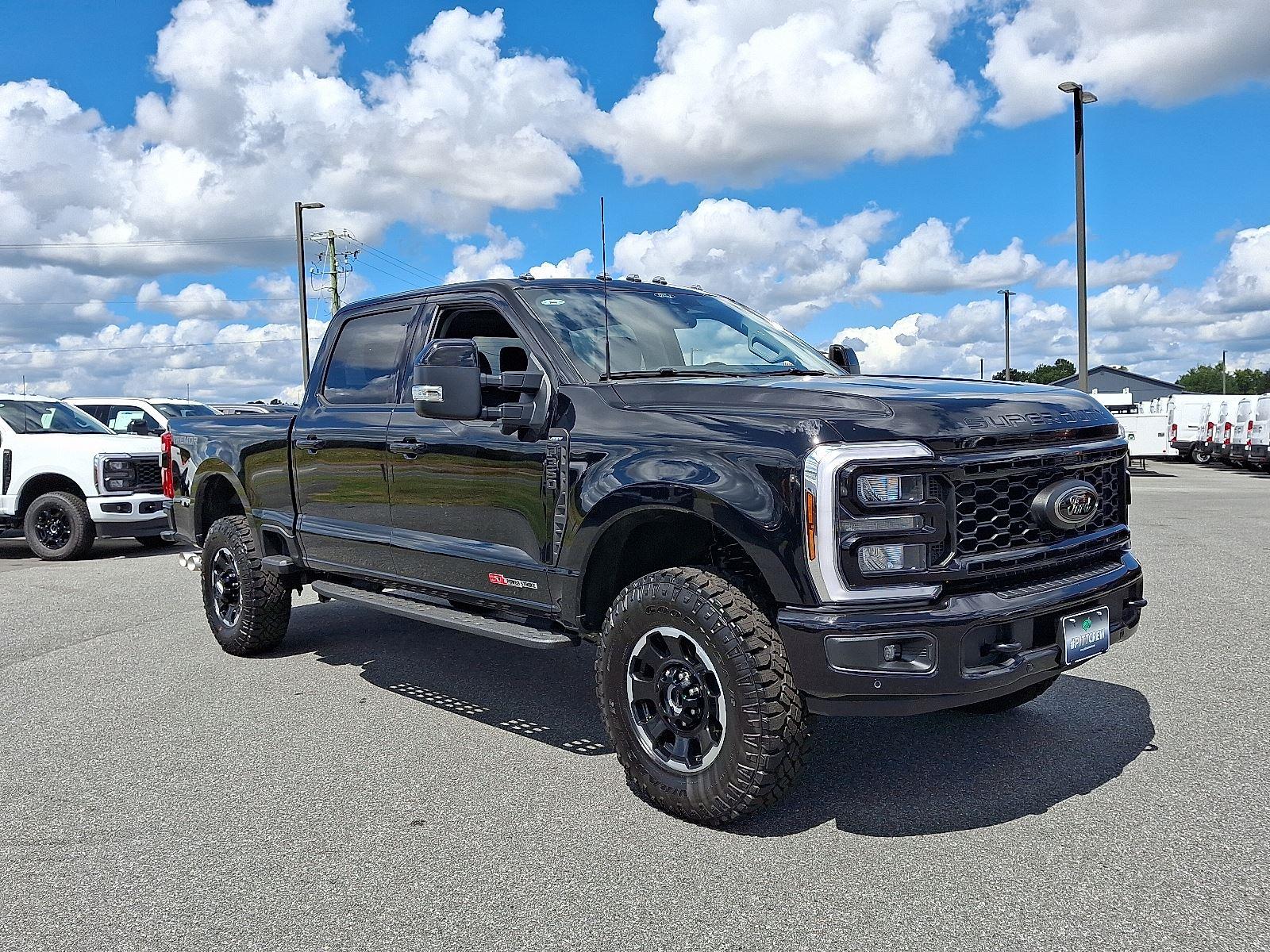 2025 Ford Super Duty F-350 SRW LARIAT