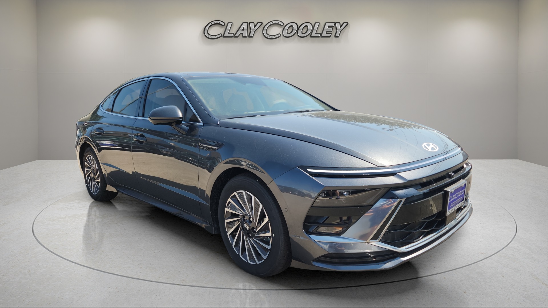 2025 Hyundai Sonata Hybrid