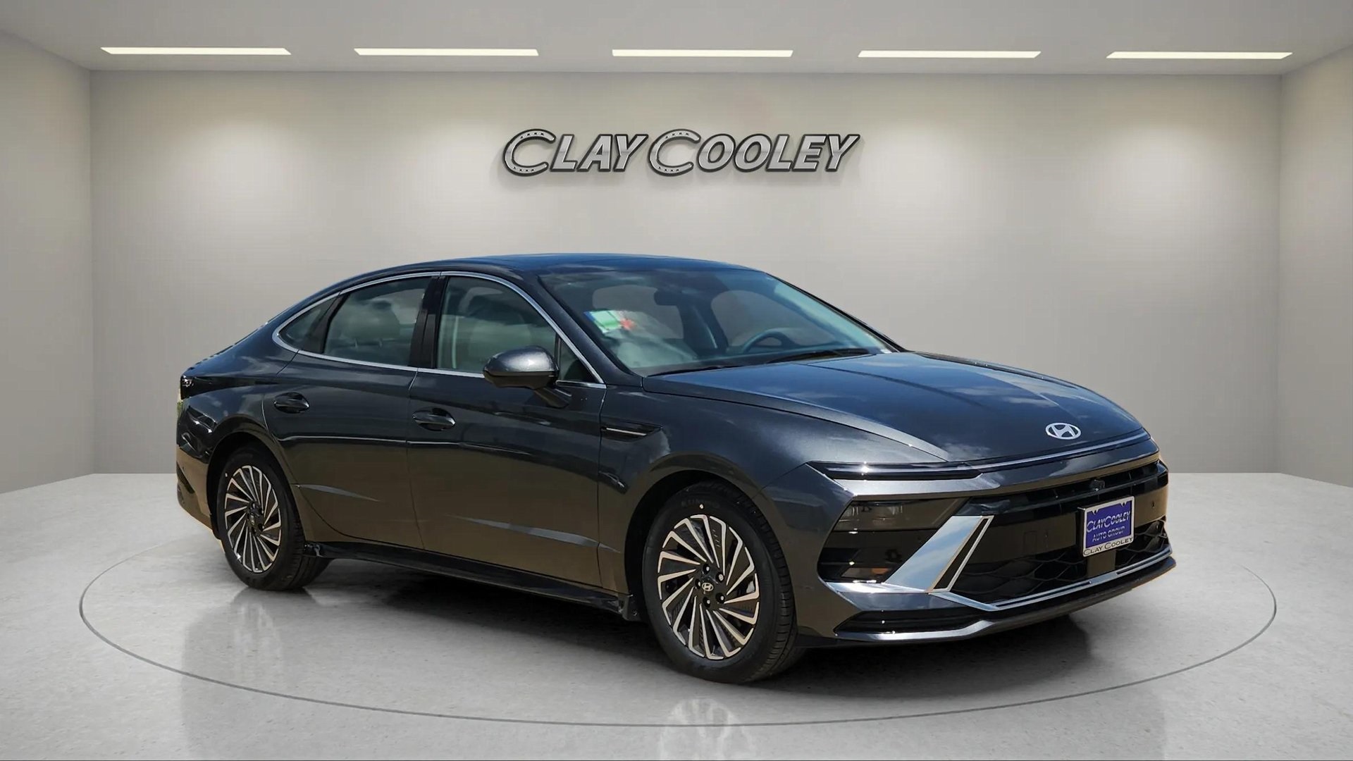 2025 Hyundai Sonata Hybrid