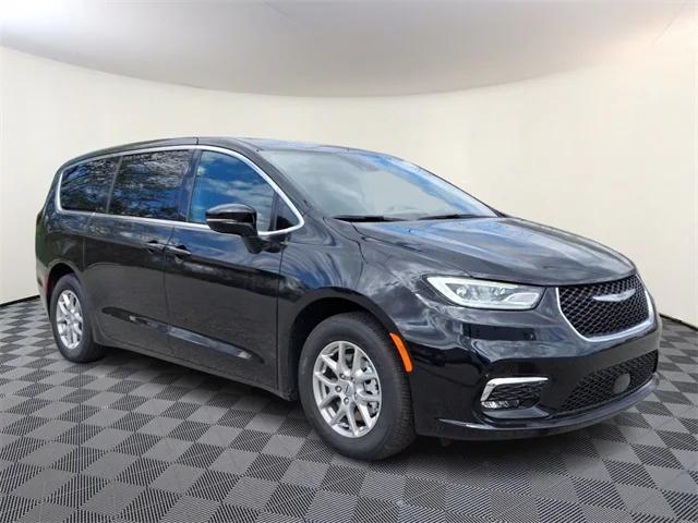 2025 Chrysler Pacifica