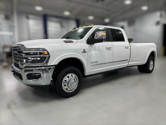 2025 Ram 3500 RAM 3500 LIMITED CREW CAB 4X4 8' BOX