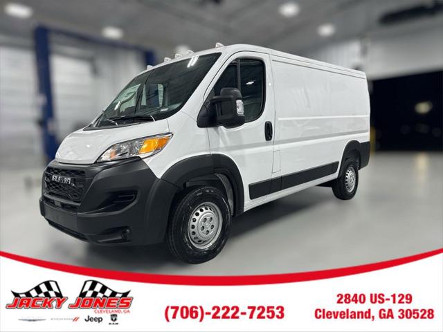 2025 Ram ProMaster Cargo Van RAM PROMASTER 3500 TRADESMAN CARGO VAN LOW ROOF 136' WB