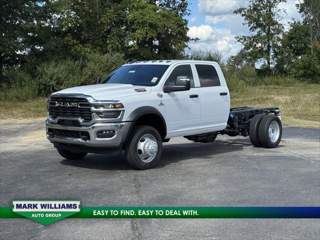 2025 Ram 5500 Chassis Cab RAM 5500 TRADESMAN CHASSIS CREW CAB 4X4 84' CA