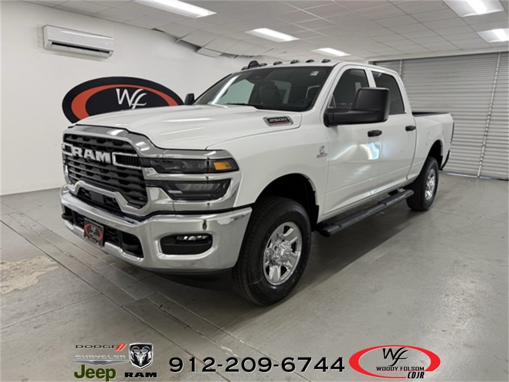 2026 Ram 2500 TRADESMAN CREW CAB 4X4 6'4 BOX