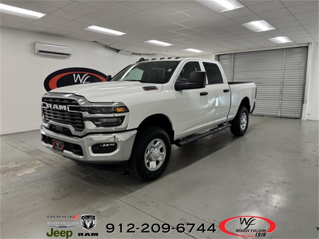 2026 Ram 2500 TRADESMAN CREW CAB 4X4 6'4 BOX
