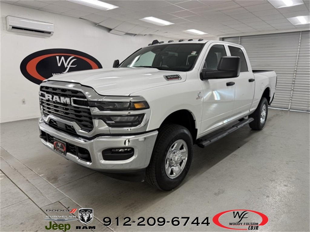 2026 Ram 3500 TRADESMAN CREW CAB 4X4 6'4 BOX