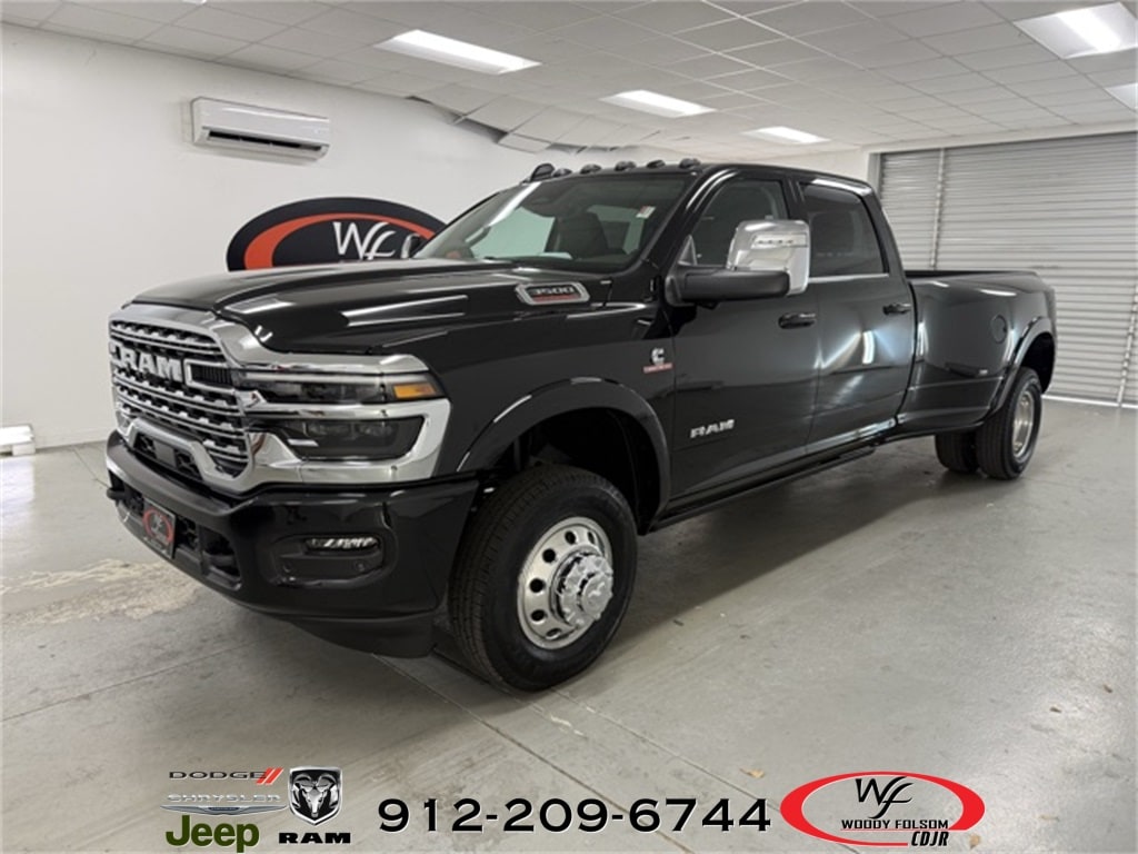 2026 Ram 3500 LIMITED LONGHORN CREW CAB 4X4 8' BOX
