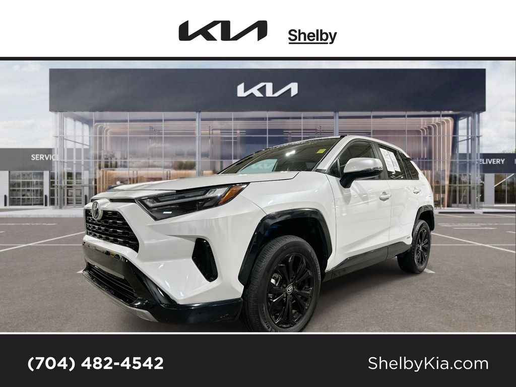 2023 Toyota RAV4 SE