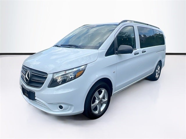 2023 Mercedes-Benz Metris Passenger Van