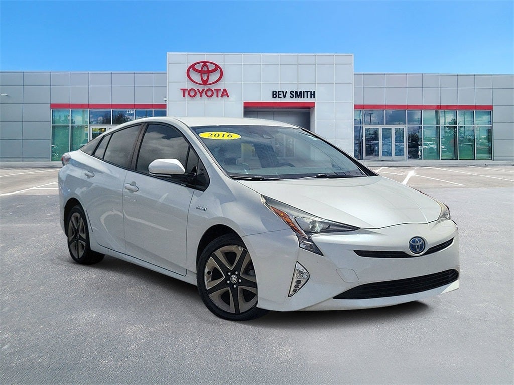 2016 Toyota Prius