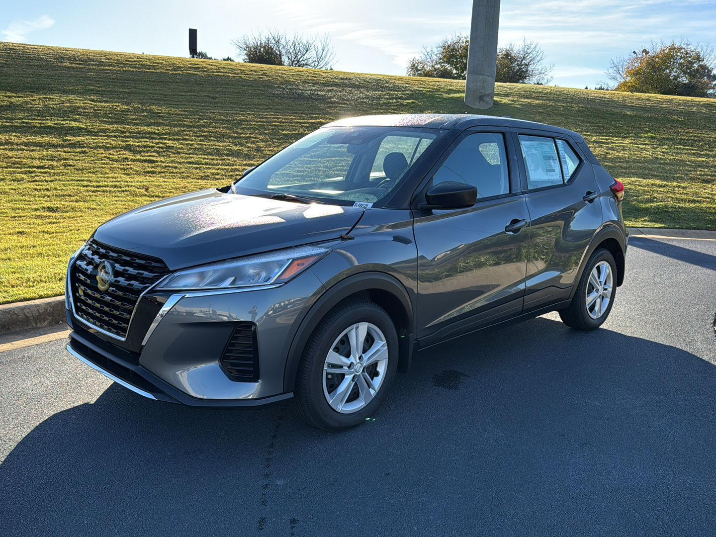 2025 Nissan Kicks Play S