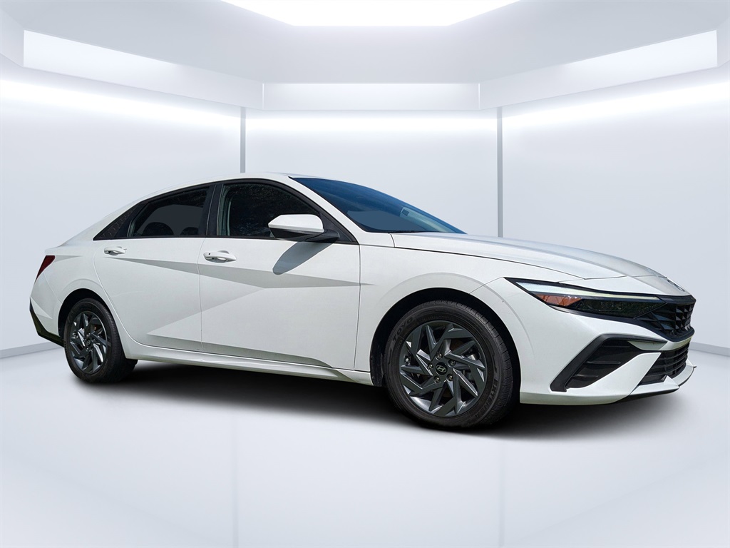 2024 Hyundai Elantra