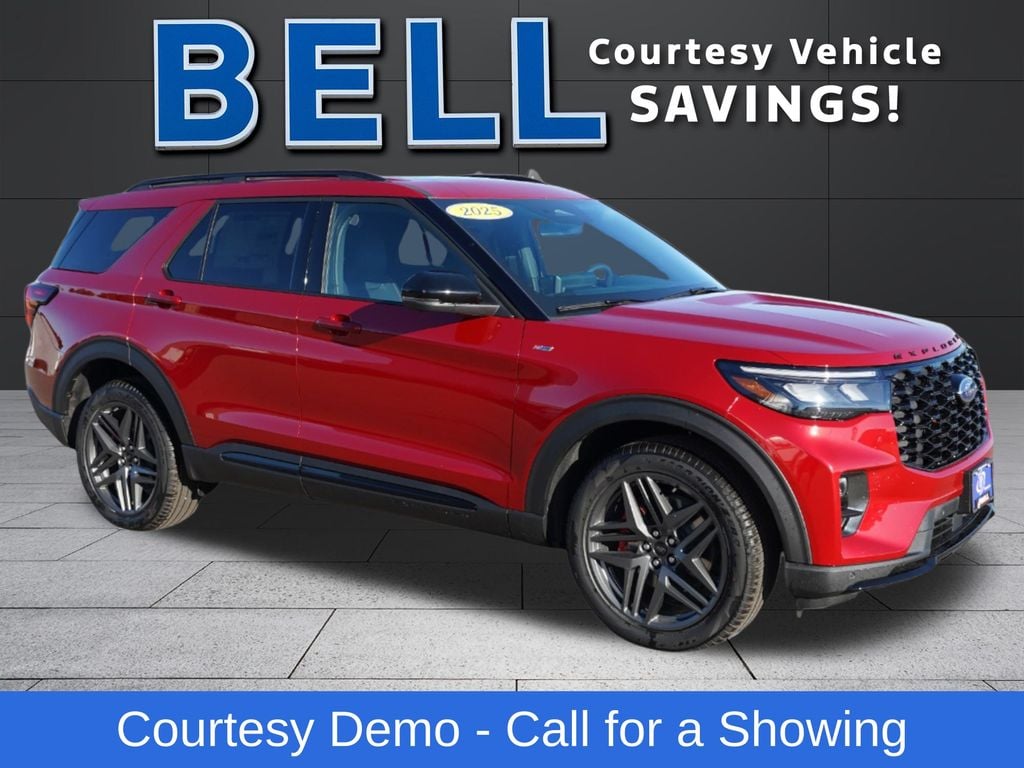 2025 Ford Explorer ST-Line