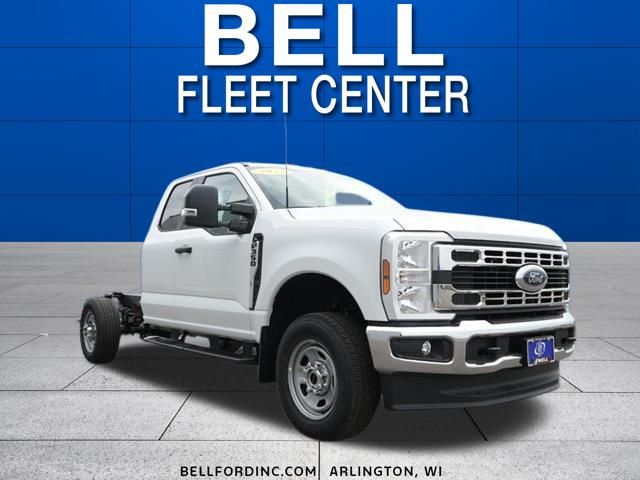 2025 Ford Super Duty F-350 SRW XL