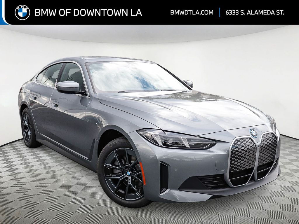 2025 BMW i4 eDrive40