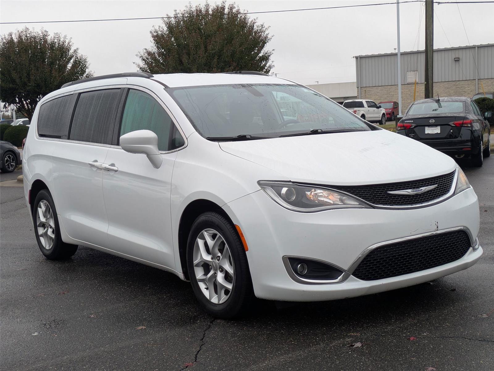 2020 Chrysler Pacifica Touring