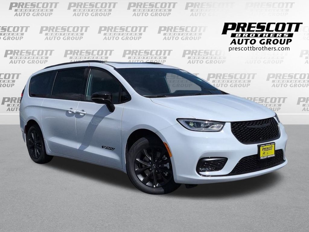 2025 Chrysler Pacifica