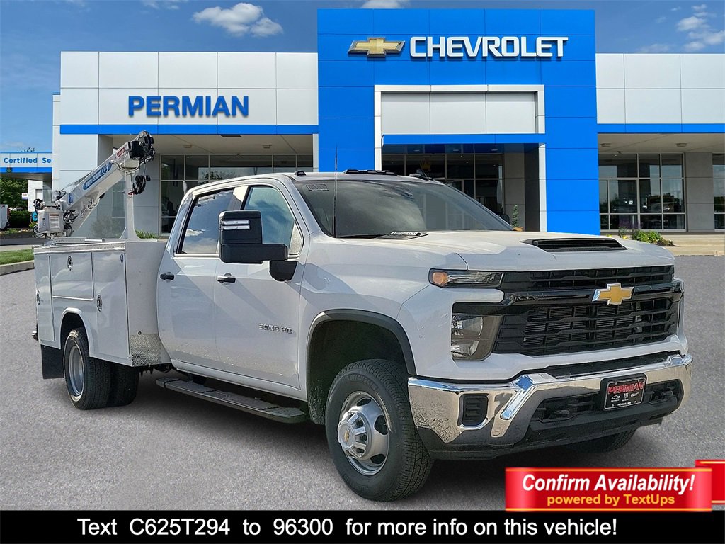 2025 Chevrolet Silverado 3500HD CC Work Truck