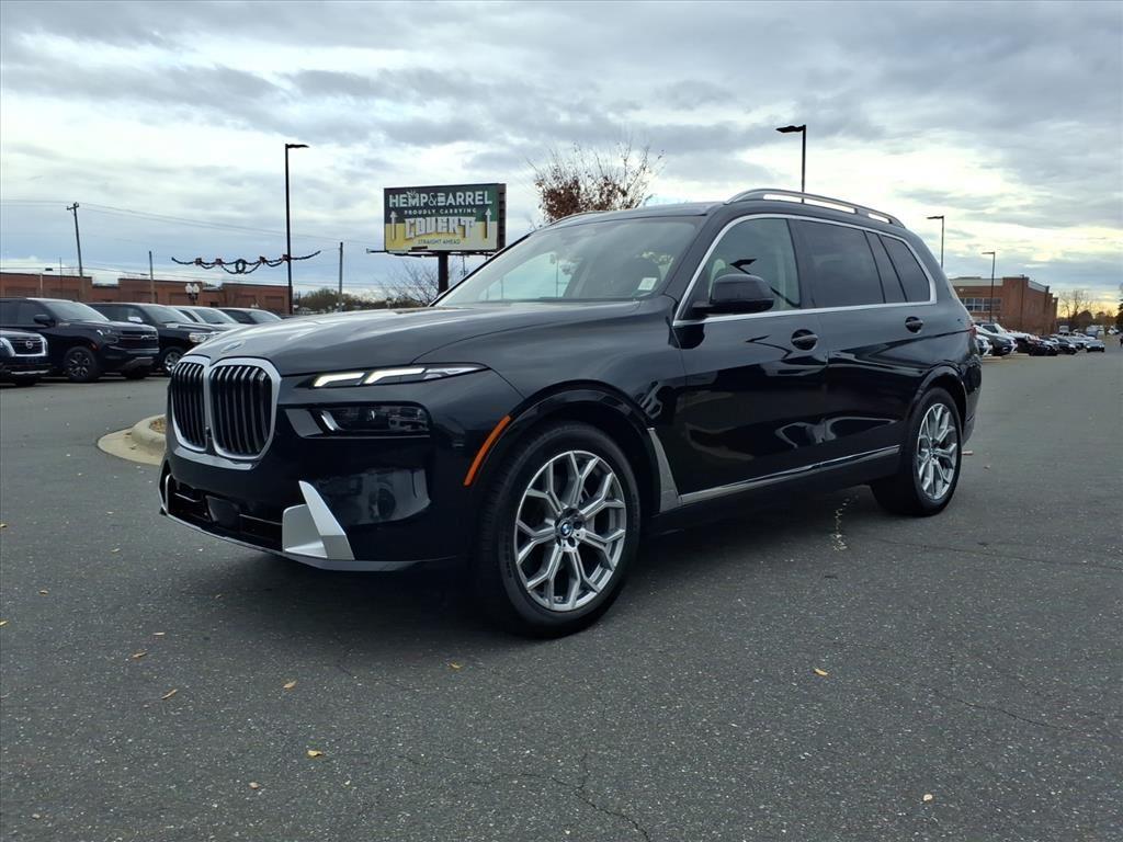 2025 BMW X7 xDrive40i
