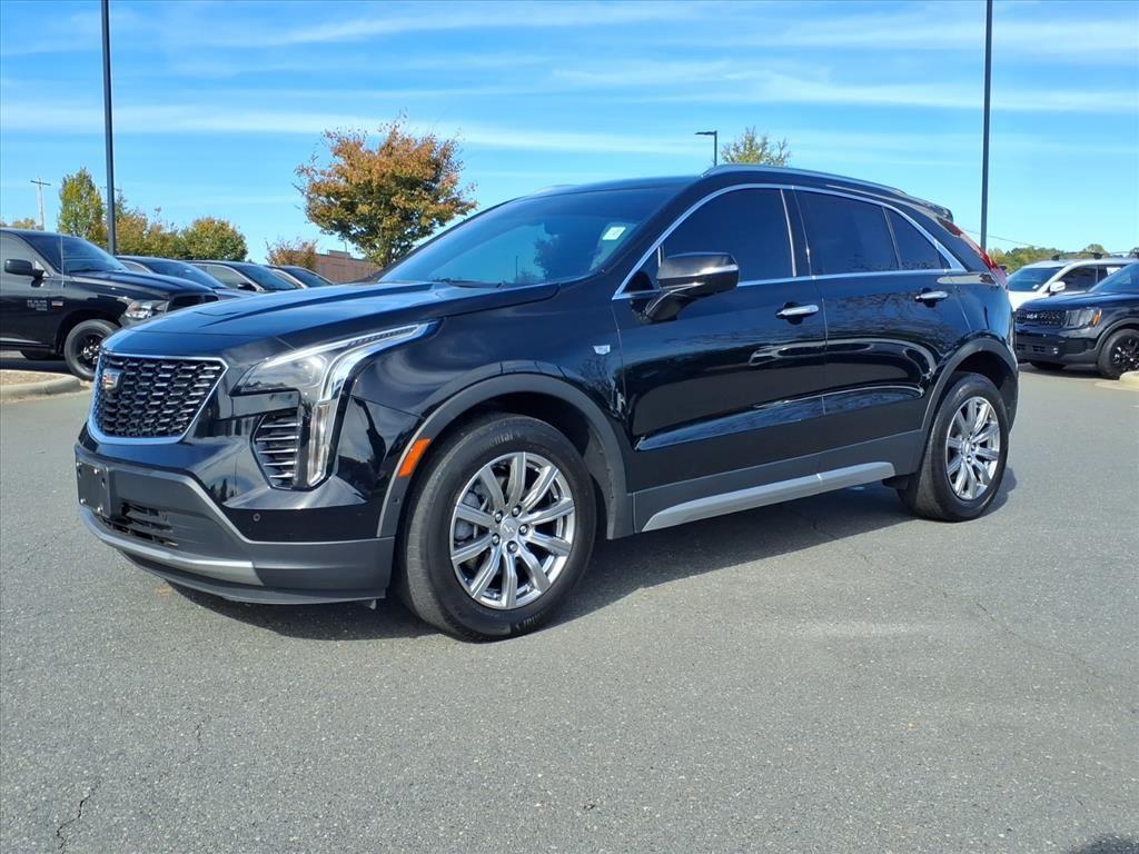 2022 Cadillac XT4 AWD Premium Luxury