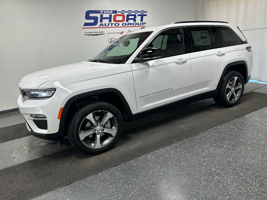 2025 Jeep Grand Cherokee LIMITED 4X4