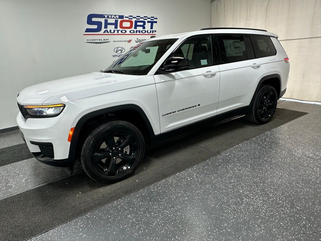 2025 Jeep Grand Cherokee L L ALTITUDE X 4X4