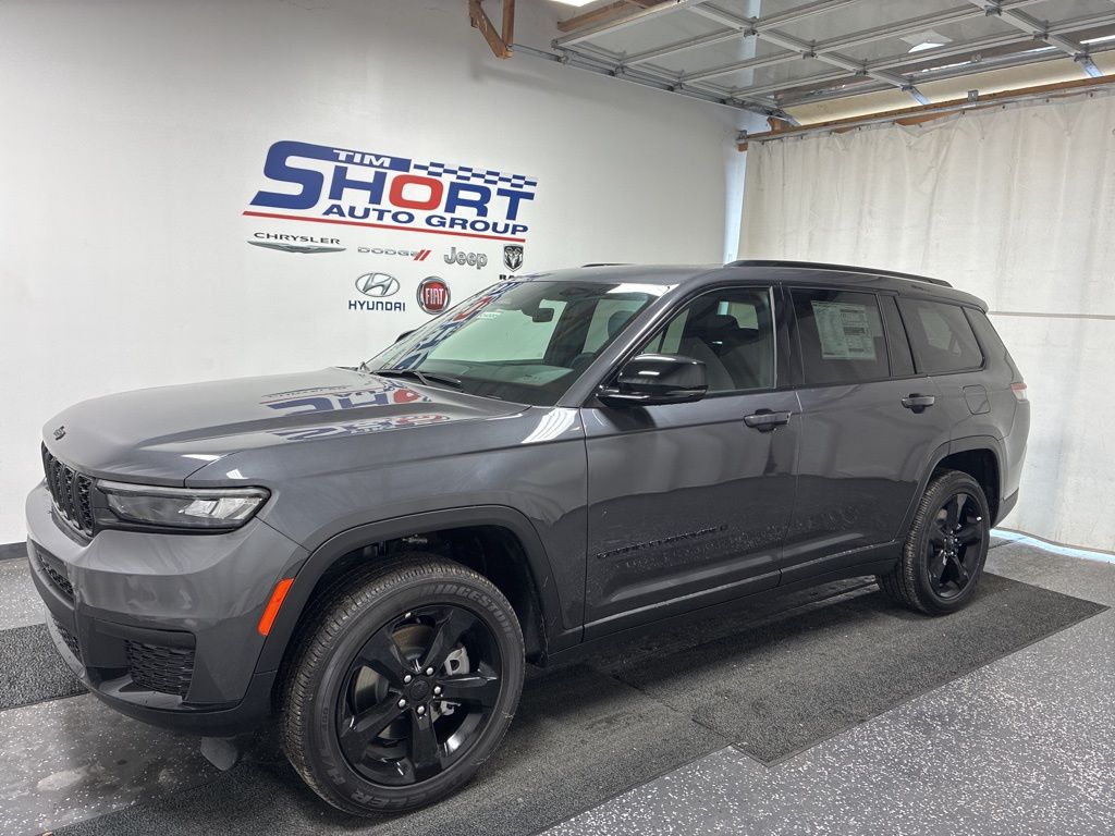 2025 Jeep Grand Cherokee L L ALTITUDE X 4X4