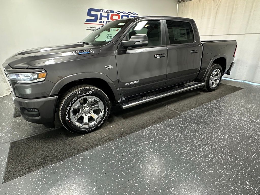 2026 Ram 1500 BIG HORN CREW CAB 4X4 5'7 BOX