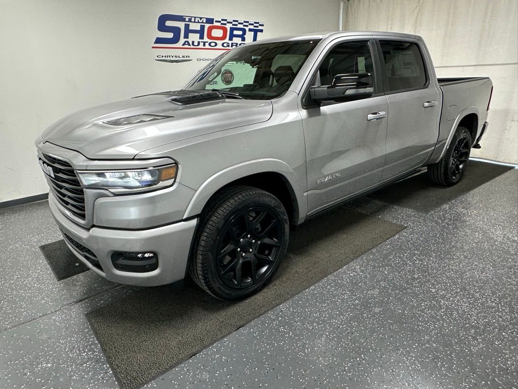 2026 Ram 1500 LARAMIE CREW CAB 4X4 5'7 BOX