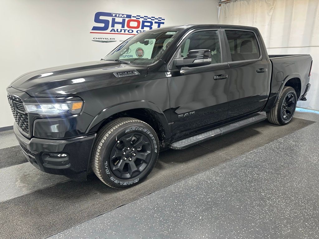 2026 Ram 1500 BIG HORN CREW CAB 4X4 5'7 BOX