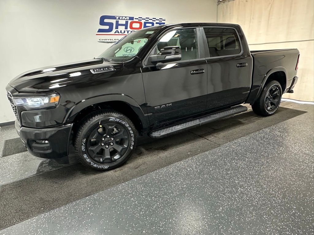 2026 Ram 1500 BIG HORN CREW CAB 4X4 5'7 BOX