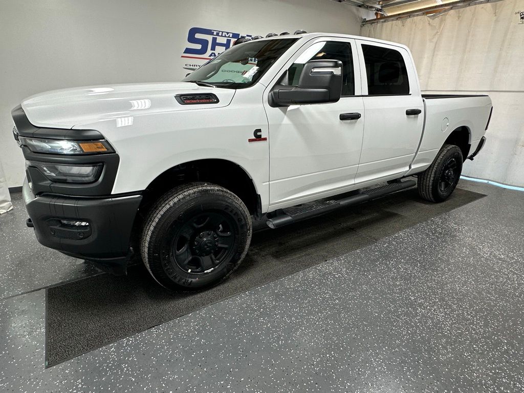 2026 Ram 2500 TRADESMAN CREW CAB 4X4 6'4 BOX